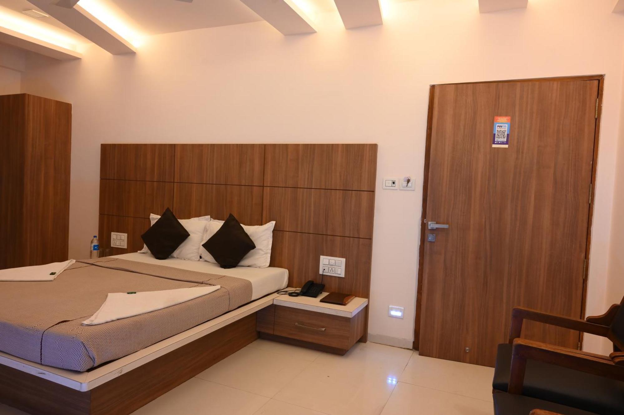 Hotel Ramkrishna Inn Kolhapur Exterior foto