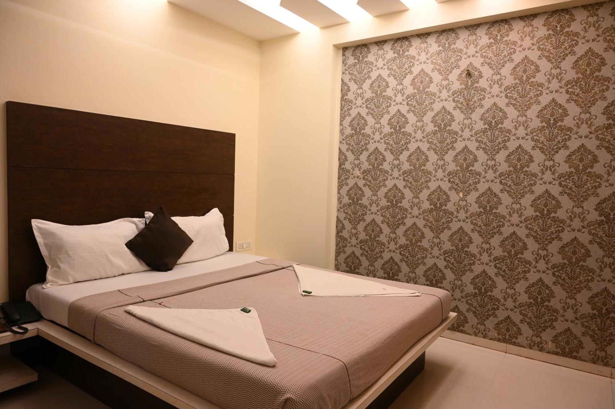 Hotel Ramkrishna Inn Kolhapur Exterior foto